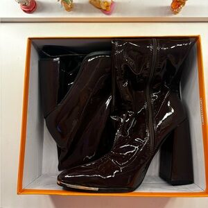 brown heeled boots 🤎